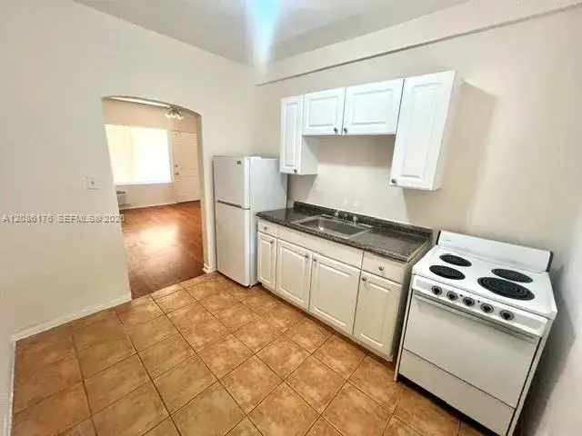1 bath Residential Lease for rent at 564 NE 66th St # 3, Miami FL 33138
