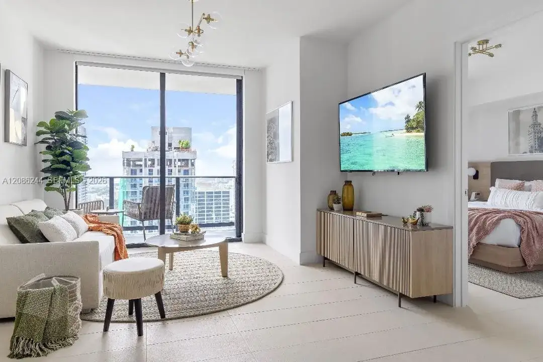 1 bedroom 1 bath Residential for sale at 159 NE 6th St # 2704, Miami FL 33132