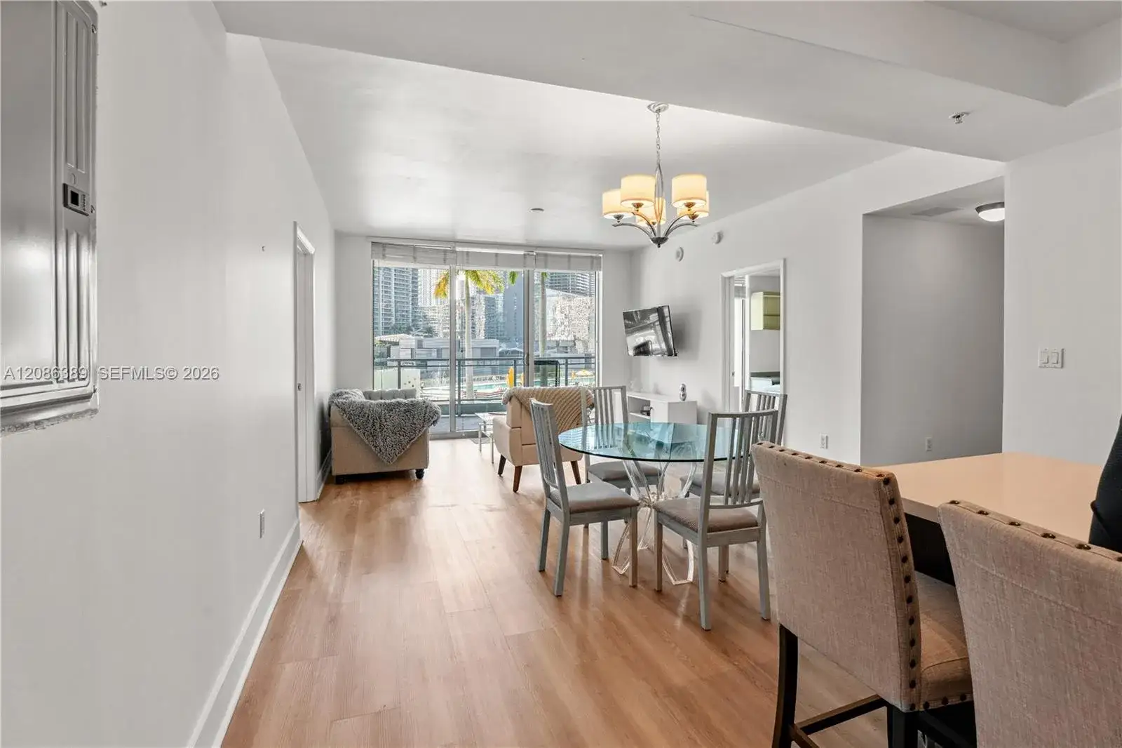 2 bedroom 2 bath Residential Lease for rent at 90 SW 3rd St # 1115, Miami FL 33130