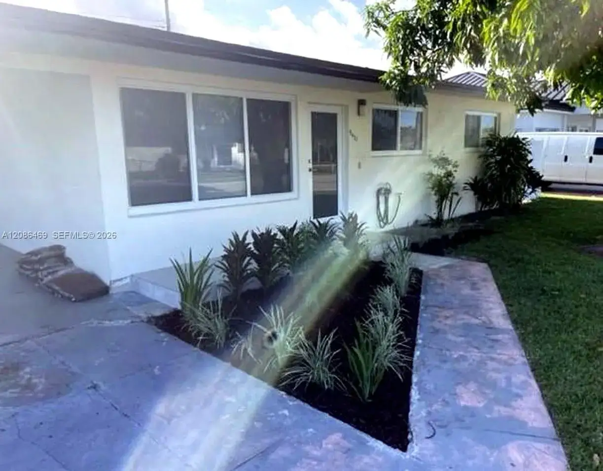 3 bedroom 1 bath Residential for sale at 5431 W 8th Ct, Hialeah FL 33012