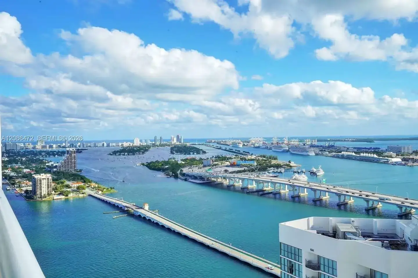 1 bedroom 1 bath Residential Lease for rent at 1717 N Bayshore Dr # 4244, Miami FL 33132
