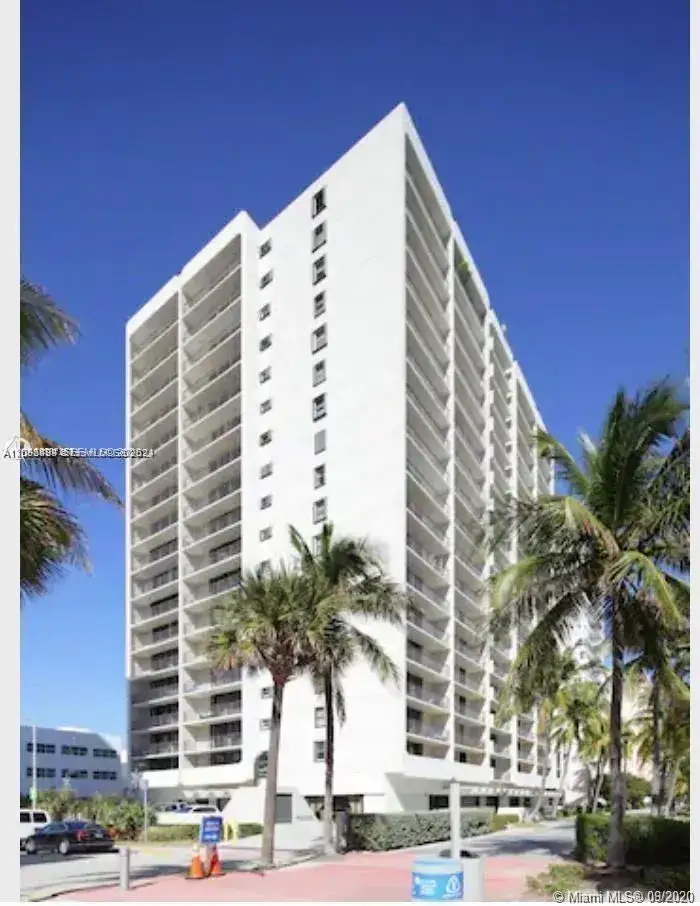 1 bedroom 1 bath Residential Lease for rent at 2625 Collins Ave # 302, Miami Beach FL 33140