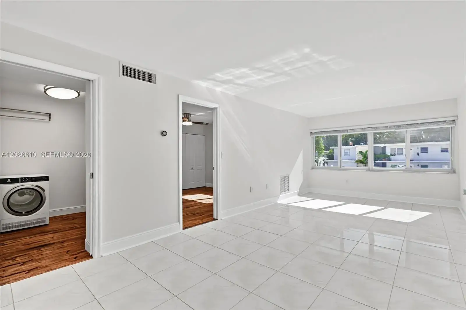 1 bedroom 1 bath Residential Lease for rent at 2690 SW 22nd Ave # 206, Miami FL 33133