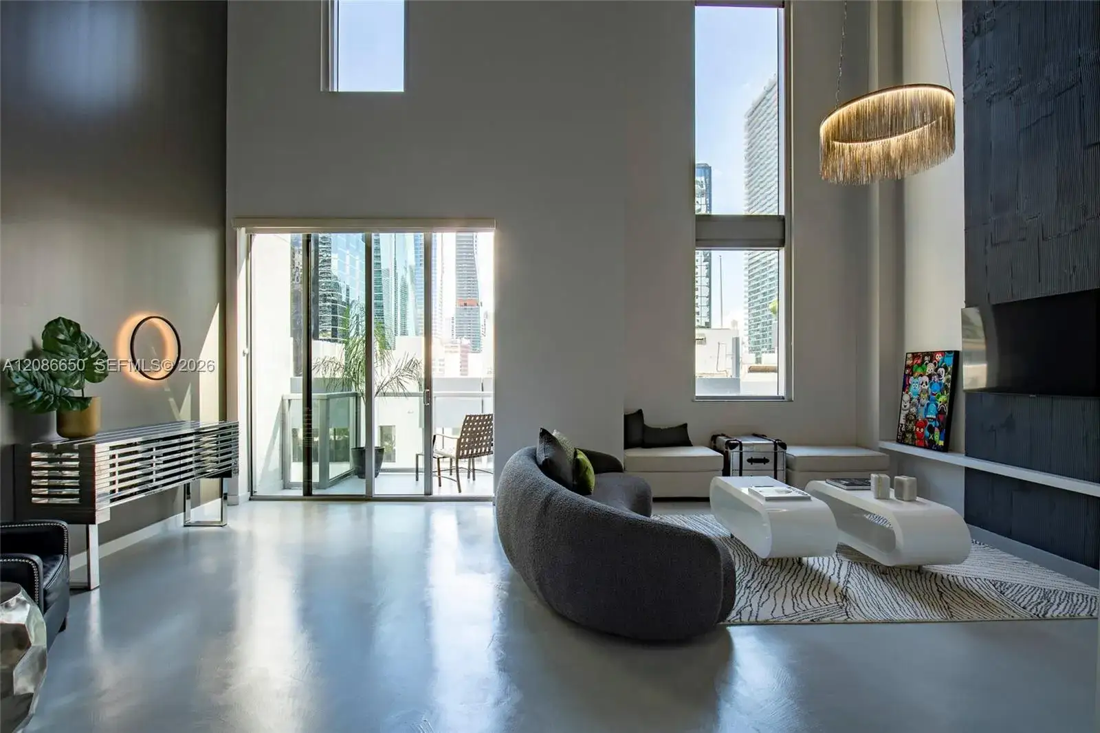 1 bedroom 1 bath Residential Lease for rent at 1060 Brickell Ave # 1015, Miami FL 33131
