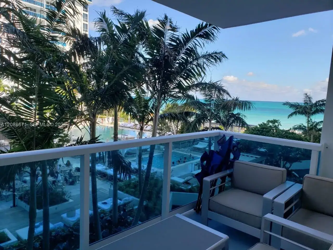 1 bedroom 1 bath Residential Lease for rent at 2301 Collins # 516, Miami Beach FL 33139