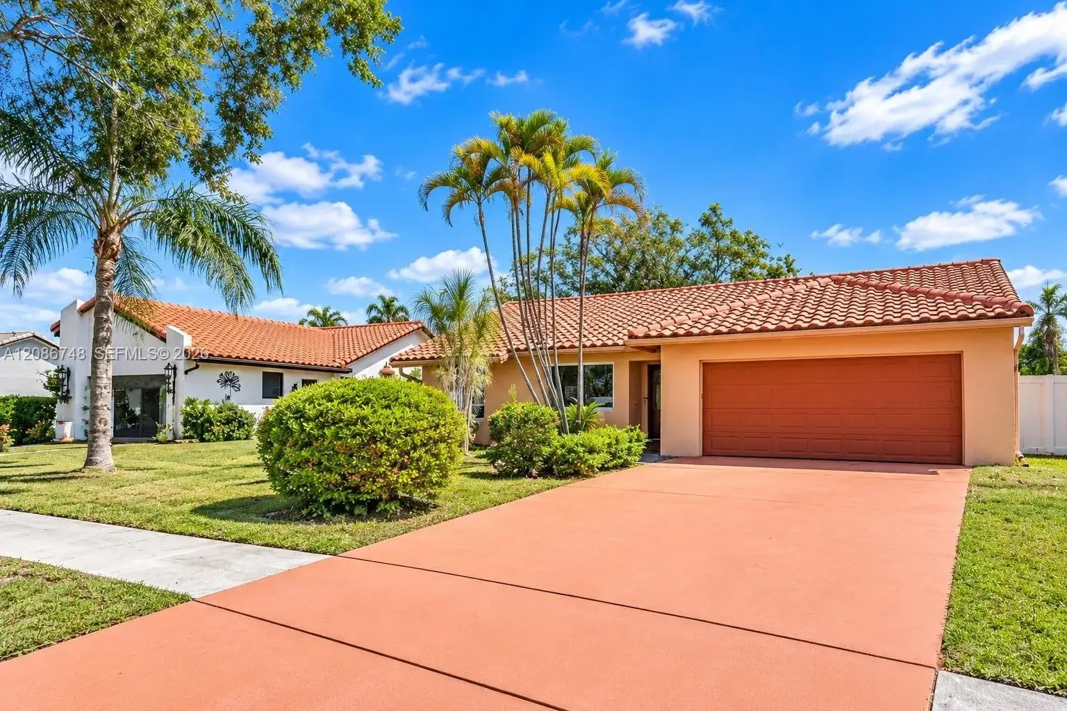 3 bedroom 2 bath Residential Lease for rent at 21034 Chinaberry Dr # 21034, Boca Raton FL 33428