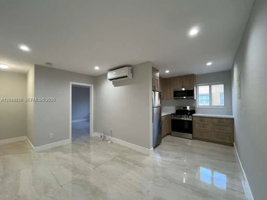 1 bedroom 1 bath Residential Lease for rent at 1844 NW 19th St # 5, Miami FL 33125
