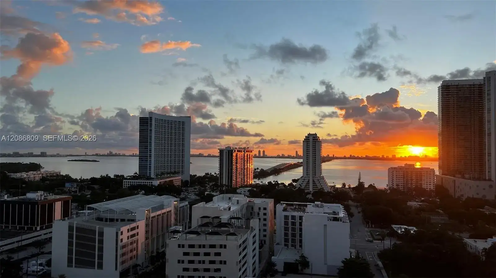 1 bedroom 1 bath Residential Lease for rent at 121 NE 34th St # 1706A, Miami FL 33137