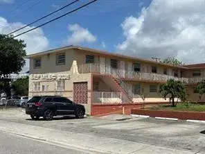 2 bedroom 1 bath Residential Lease for rent at 2651 NW 13th st # 53, Miami FL 33125