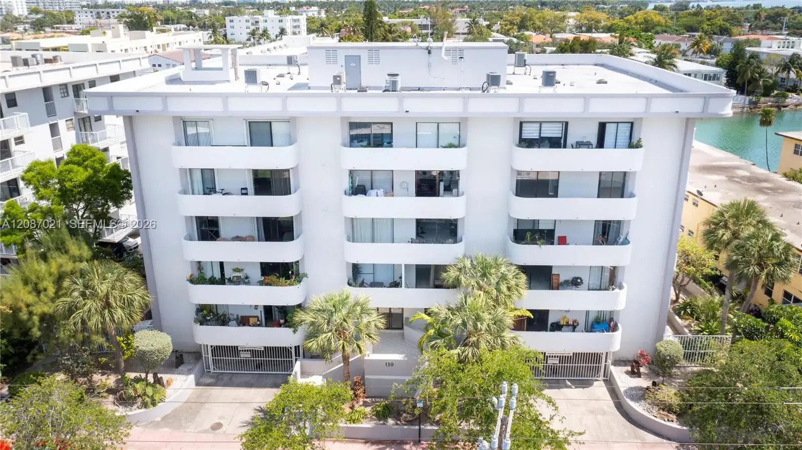 2 bedroom 2 bath Residential for sale at 130 S Shore Dr # 2F, Miami Beach FL 33141