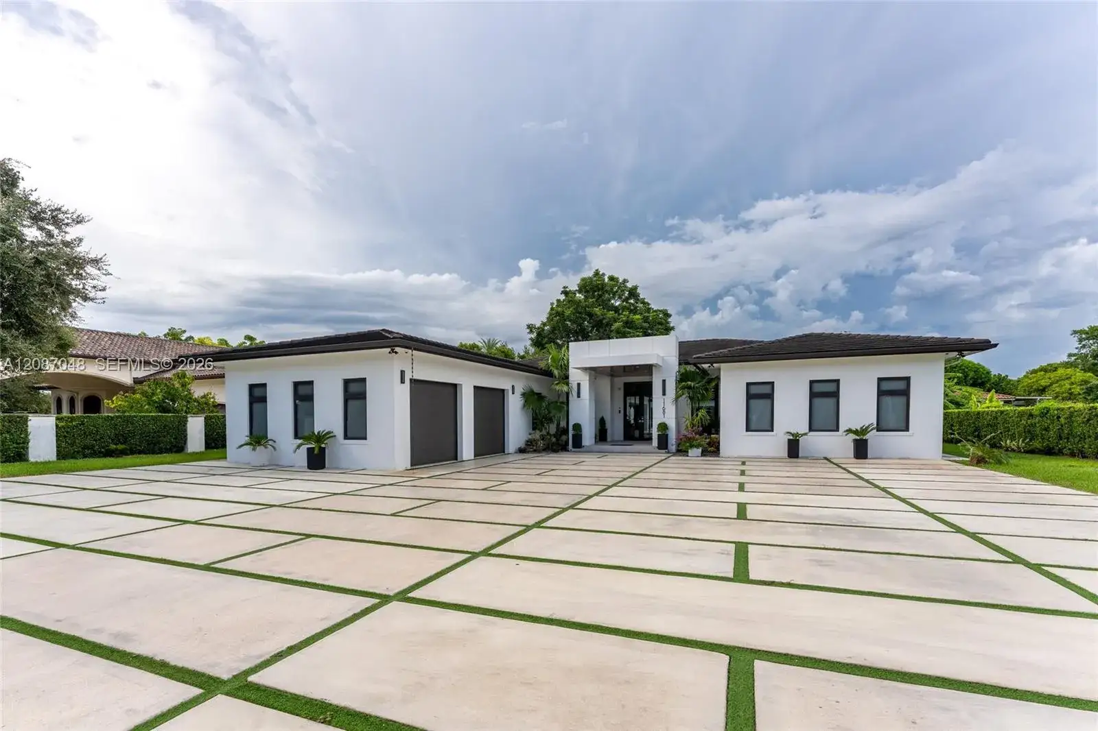 5 bedroom 6 bath Residential for sale at 11681 SW 93rd St, Miami FL 33176