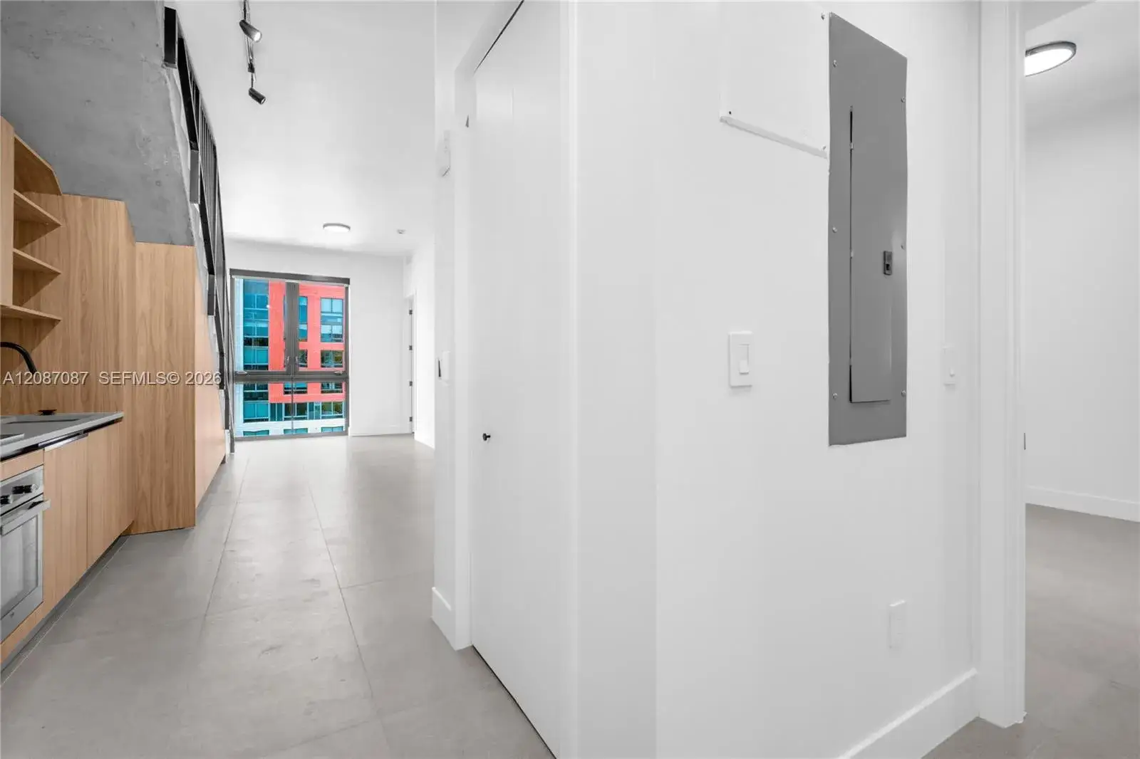 3 bedroom 3 bath Residential Lease for rent at 91 NW 27th St # 504, Miami FL 33127