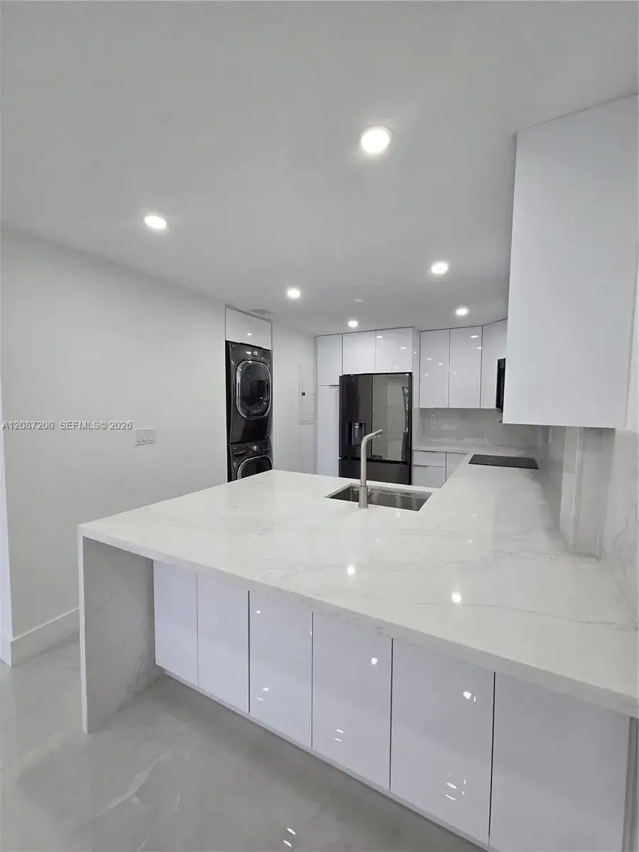 2 bedroom 2 bath Residential Lease for rent at 15434 SW 85th Ln # 154, Miami FL 33193