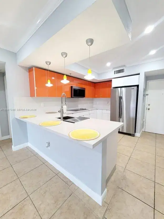 2 bedroom 1 bath Residential Lease for rent at 208 NW 47th Ave # 203, Miami FL 33126