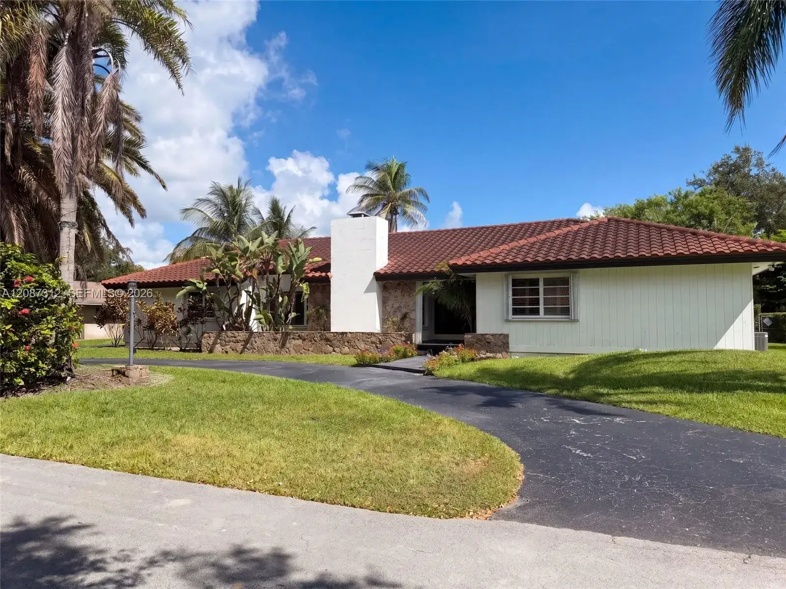 5 bedroom 3 bath Residential for sale at 7745 SW 183rd Ter, Palmetto Bay FL 33157