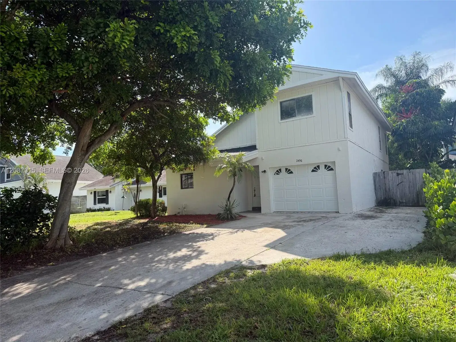 2496 Douglas Ave, Delray Beach FL 33444