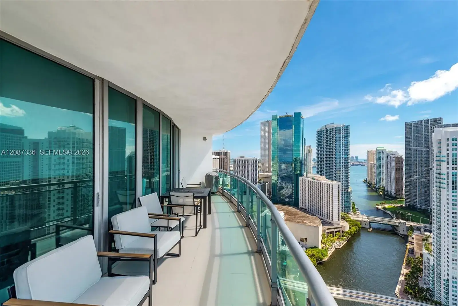 3 bedroom 2 bath Residential Lease for rent at 350 S Miami Ave # 3802, Miami FL 33130