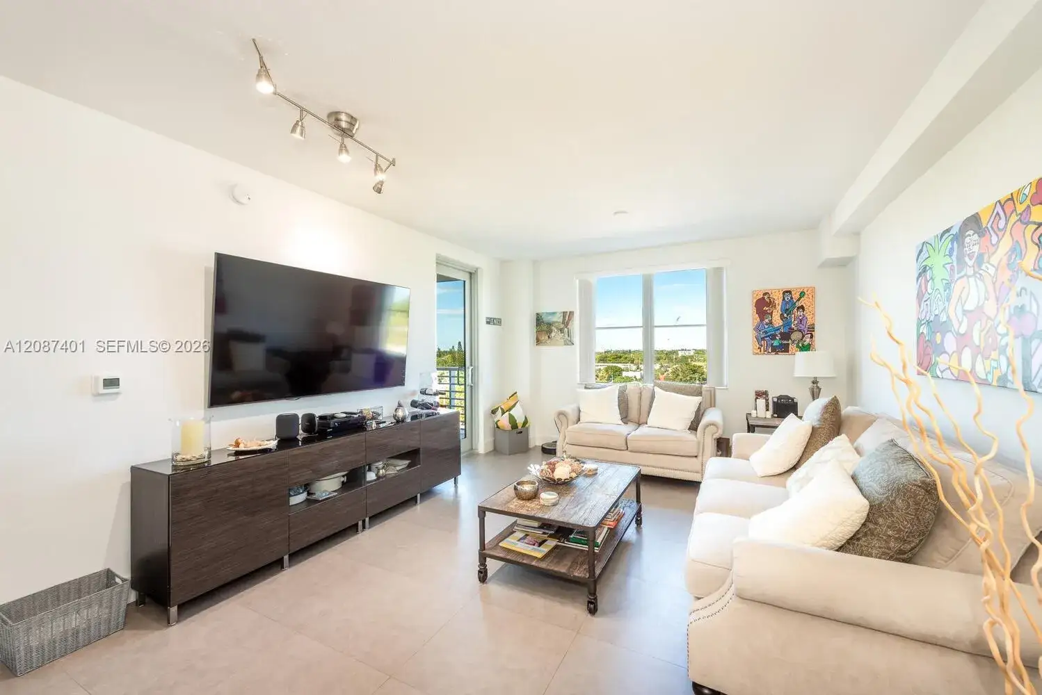 2 bedroom 2 bath Residential for sale at 1830 Radius Dr # 709, Hollywood FL 33020