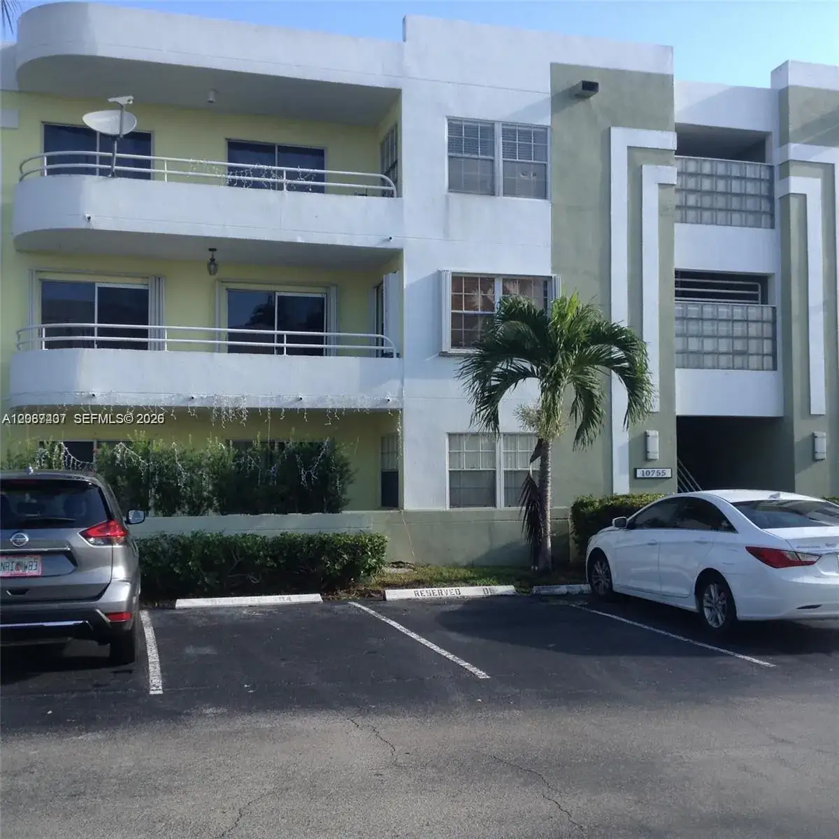 2 bedroom 2 bath Residential for sale at 10755 SW 108th Ave # 201, Miami FL 33176