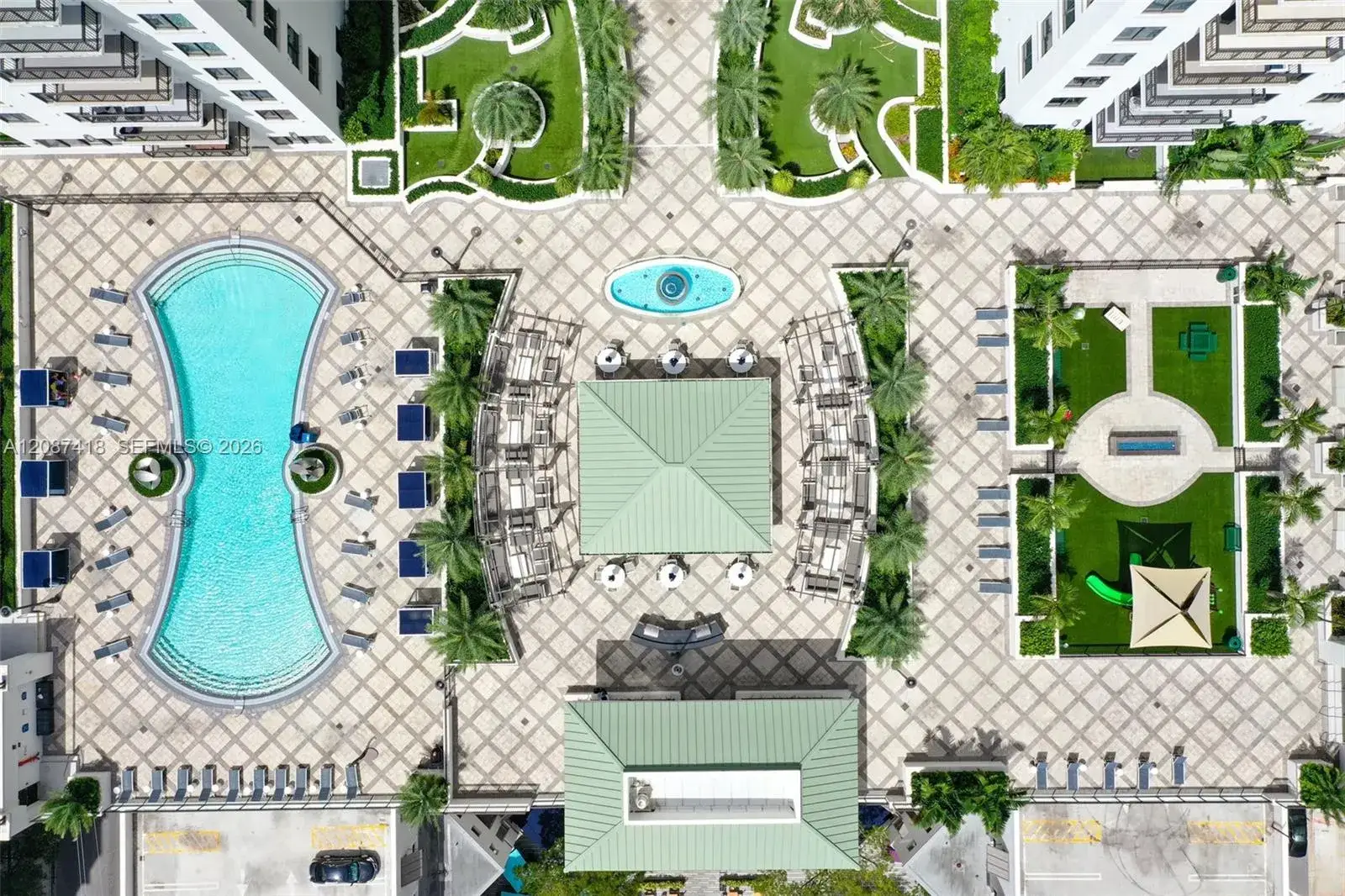 1 bedroom 1 bath Residential Lease for rent at 999 SW 1st Ave # 2010, Miami FL 33130