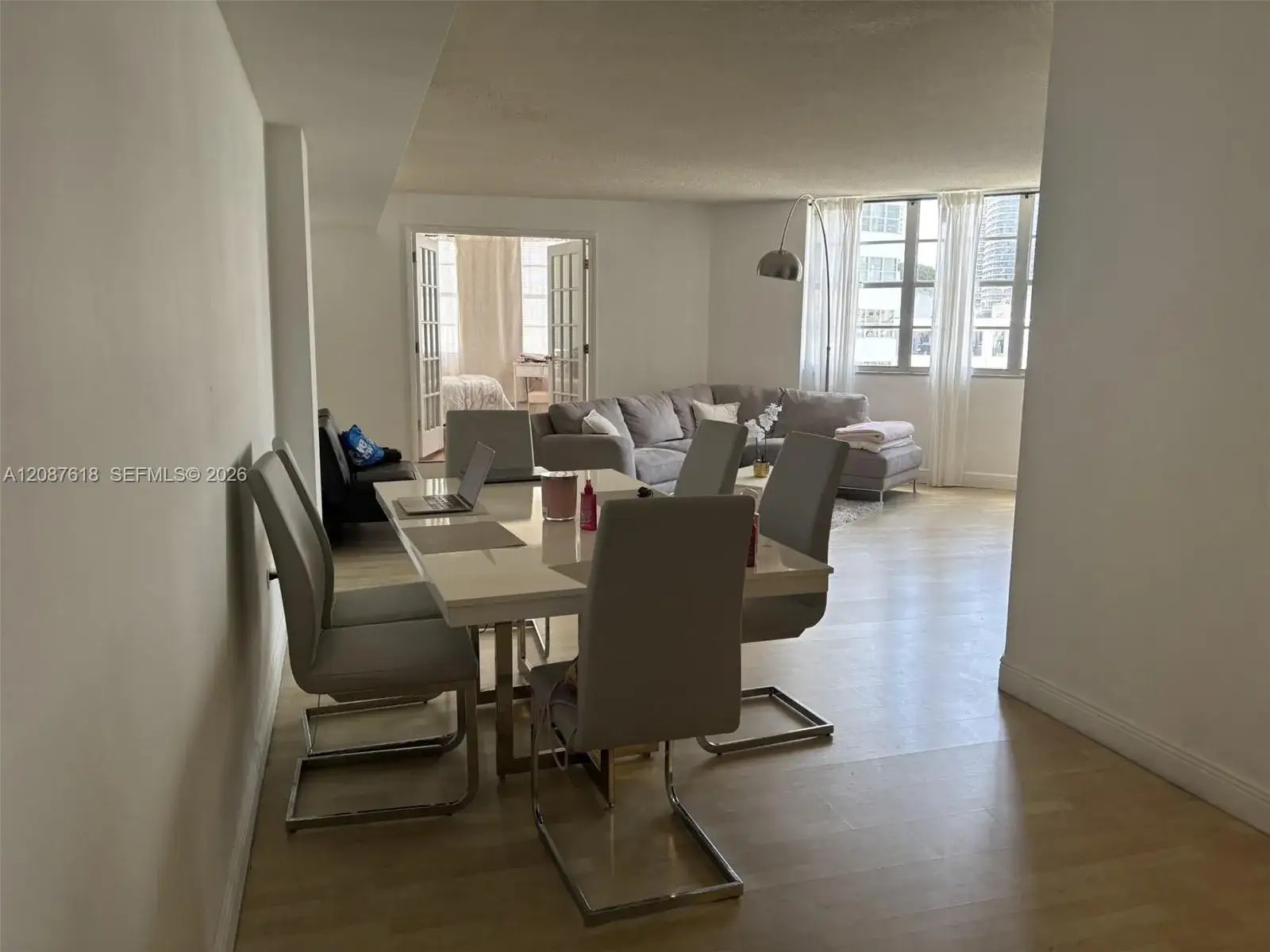 2 bedroom 2 bath Residential Lease for rent at 801 Brickell Bay Dr # 964, Miami FL 33131