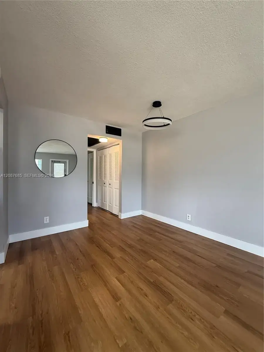 1 bedroom 1 bath Residential for sale at 21 Windsor B # 21, West Palm Beach FL 33417