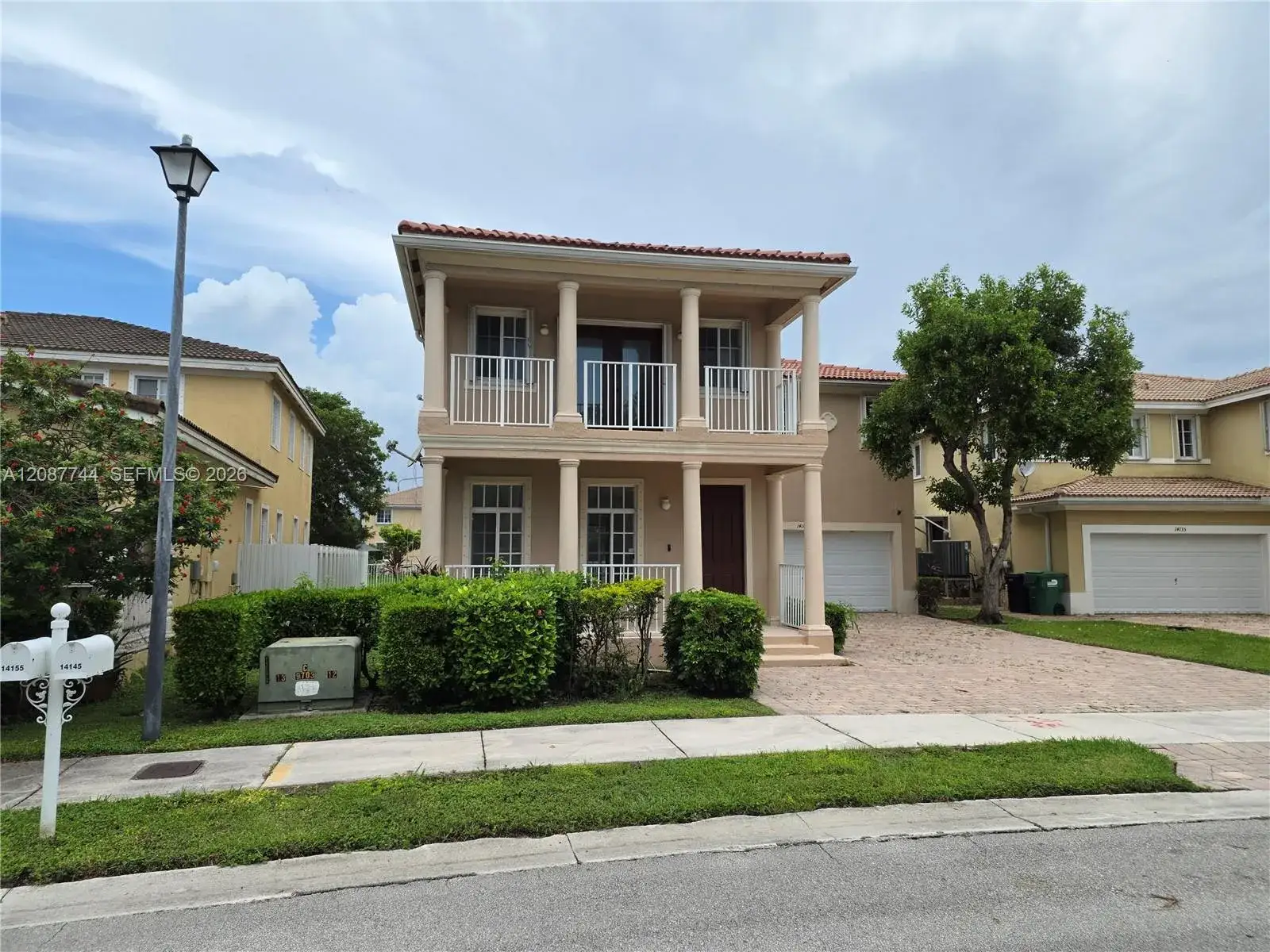 6 bedroom 4 bath Residential for sale at 14145 SW 278th St, Homestead FL 33032