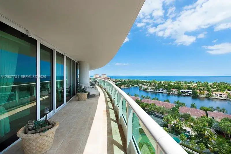 3 bedroom 4 bath Residential for sale at 19955 NE 38 CT # 2002, Aventura FL 33180