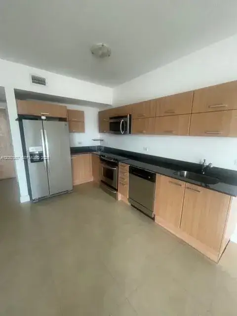 1 bedroom 1 bath Residential Lease for rent at 350 S Miami Ave # 1209, Miami FL 33130