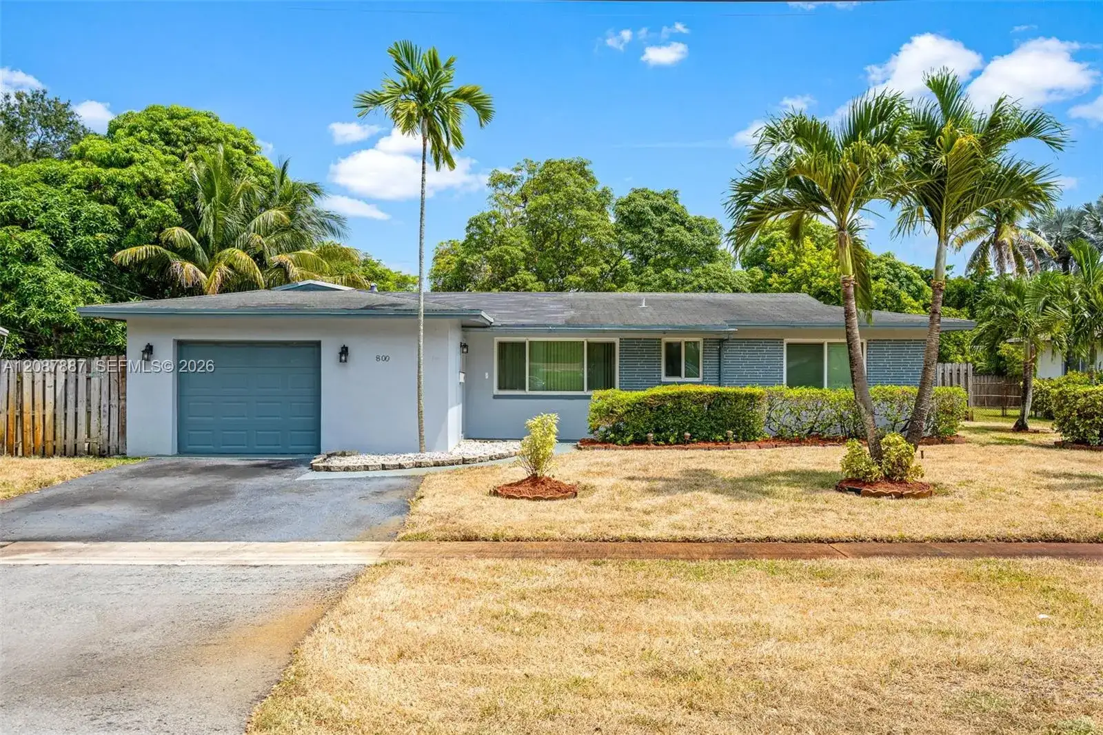 3 bedroom 2 bath Residential for sale at 800 NW 48th Ter, Plantation FL 33317