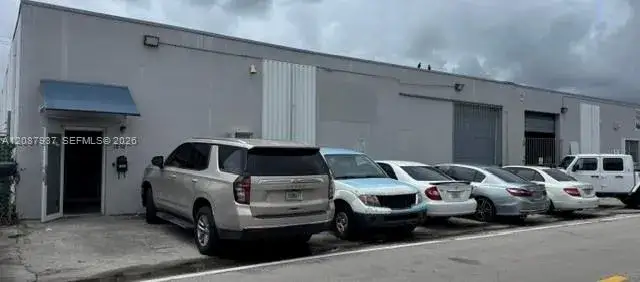 Commercial Sale for sale at 1024 E 24th St, Hialeah FL 33013