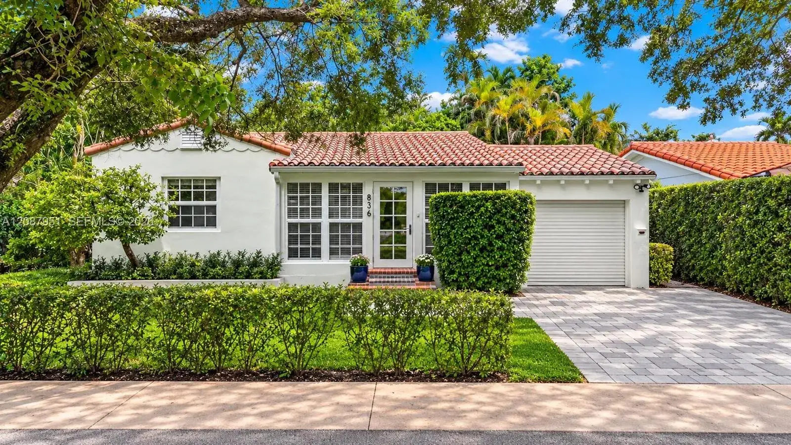 3 bedroom 3 bath Residential for sale at 836 Alberca St, Coral Gables FL 33134