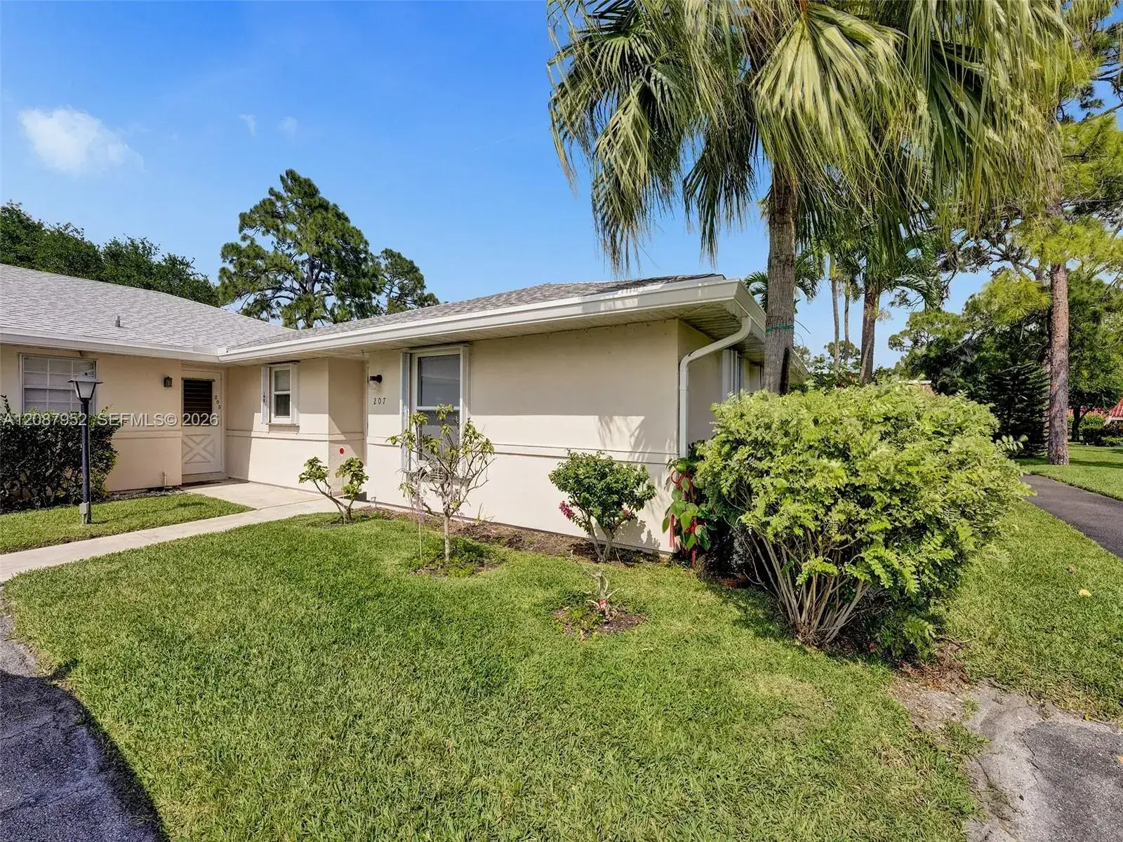 207 Cape Cod Cir # 207, Lake Worth FL 33467