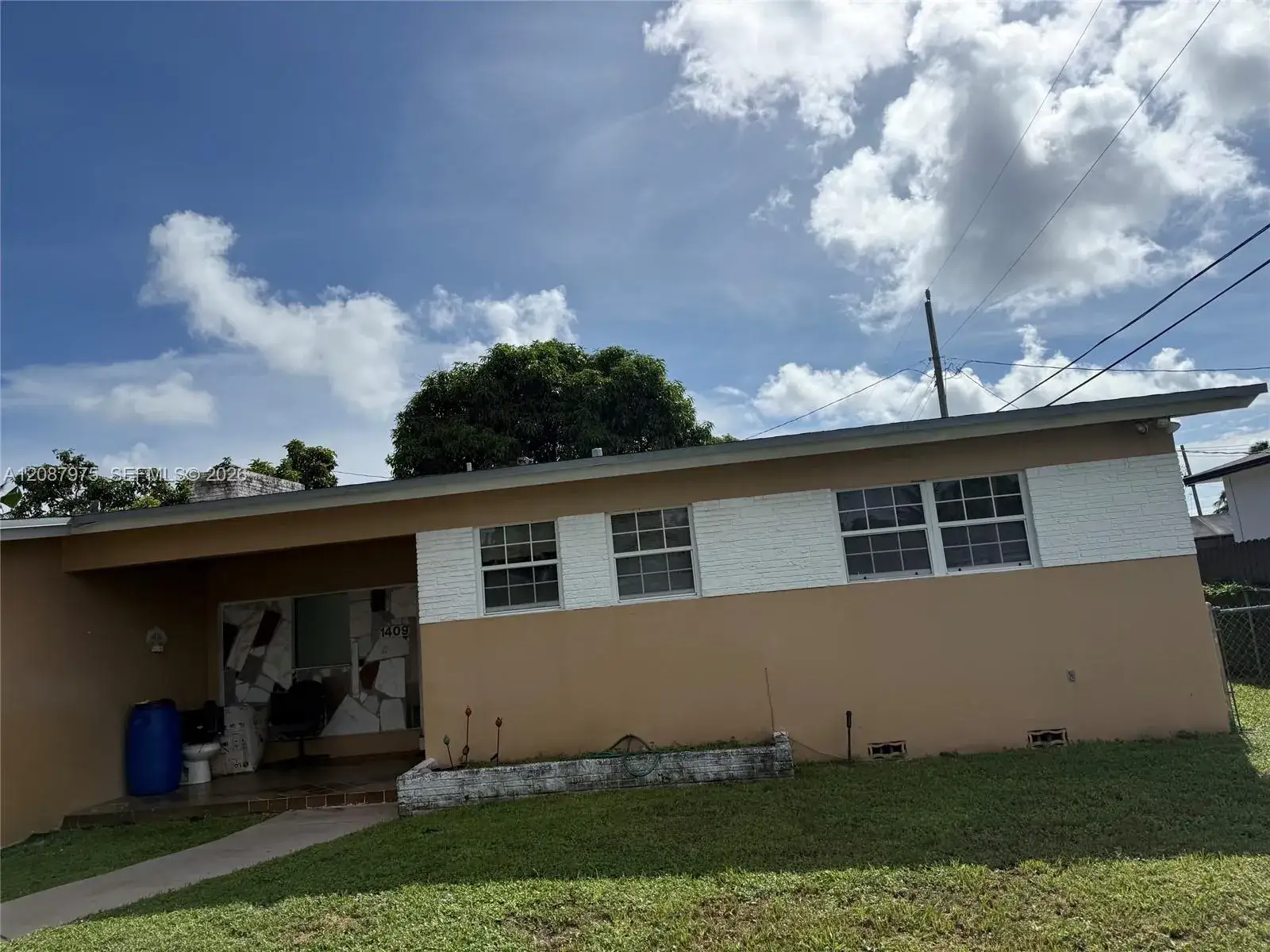 3 bedroom 2 bath Residential for sale at 1409 S 24th Ter, Hollywood FL 33020