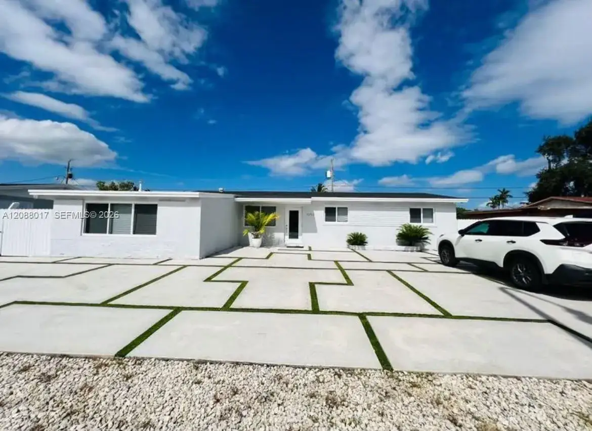 4 bedroom 3 bath Residential for sale at 10521 Caribbean Blvd, Cutler Bay FL 33189
