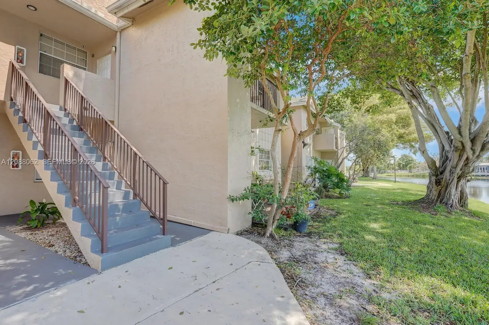 2 bedroom 2 bath Residential for sale at 1971 NW 96th Ter # 9K, Pembroke Pines FL 33024