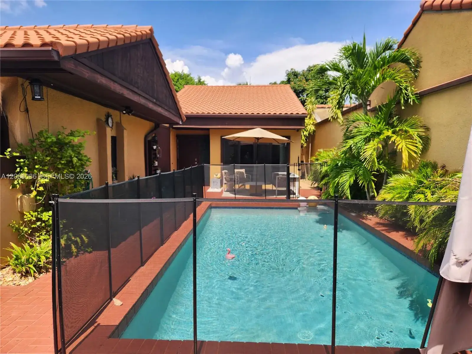 3 bedroom 2 bath Residential for sale at 1085 NE 203rd Ln, Miami FL 33179