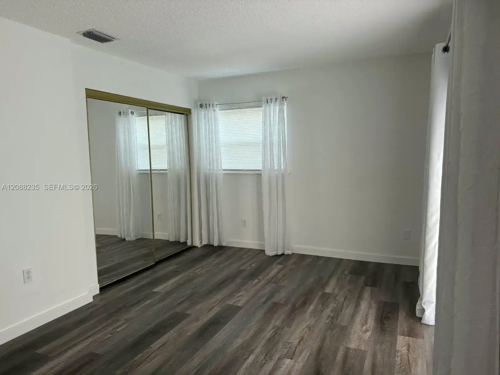 1 bedroom 1 bath Residential Lease for rent at 16601 SW 149th Pl # 0, Miami FL 33187