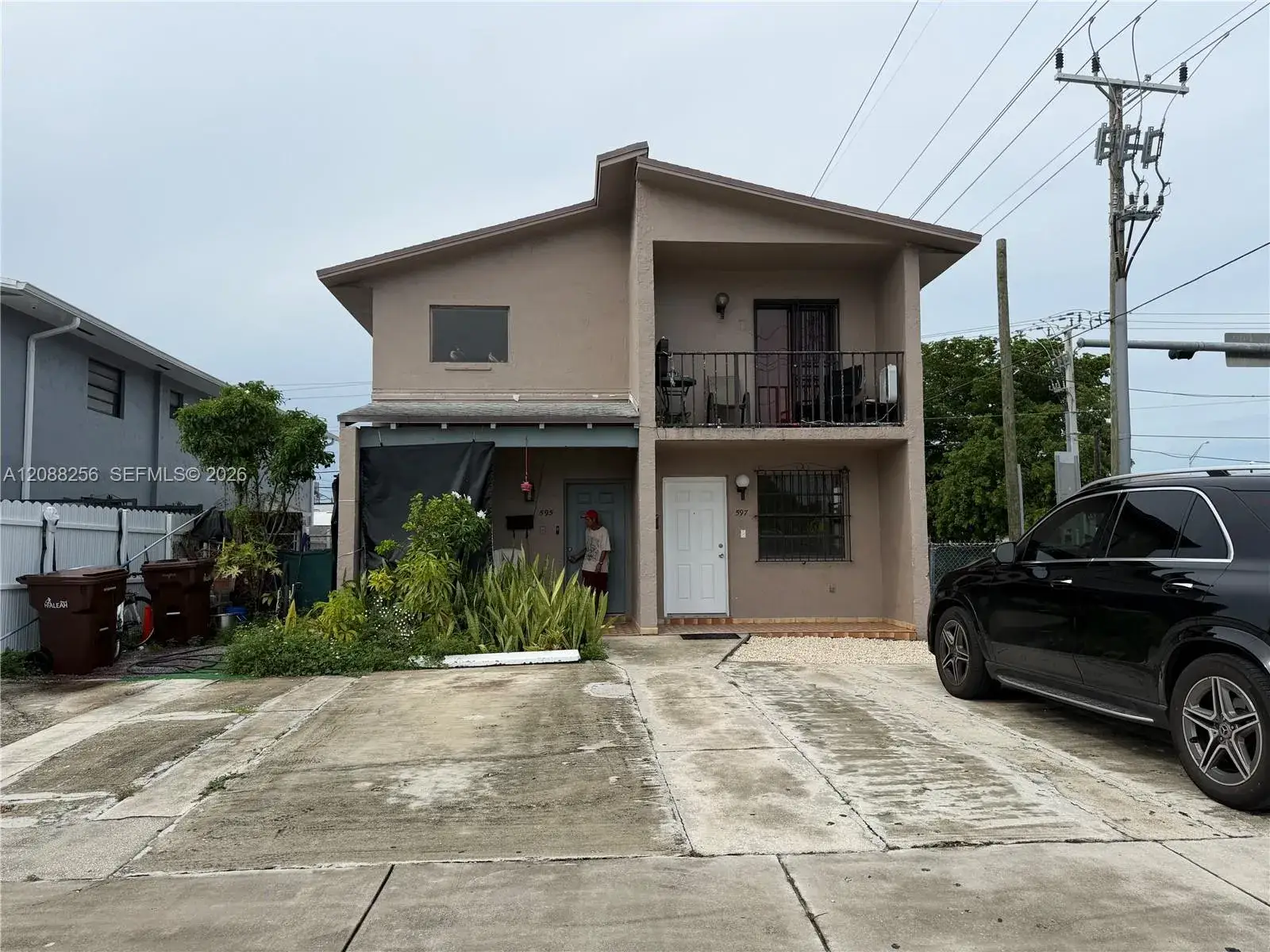 3 bedroom 2 bath Residential Lease for rent at 595 E 8th St # 595, Hialeah FL 33010