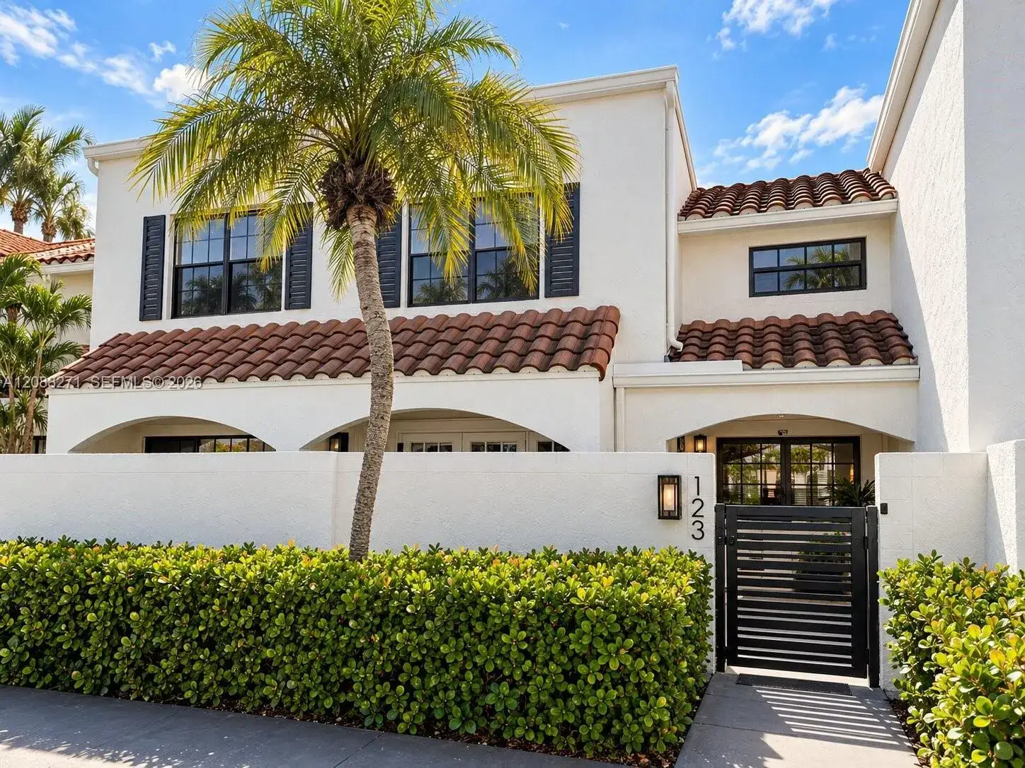 2 bedroom 2 bath Residential for sale at 21204 Harbor Way # 12, Aventura FL 33180