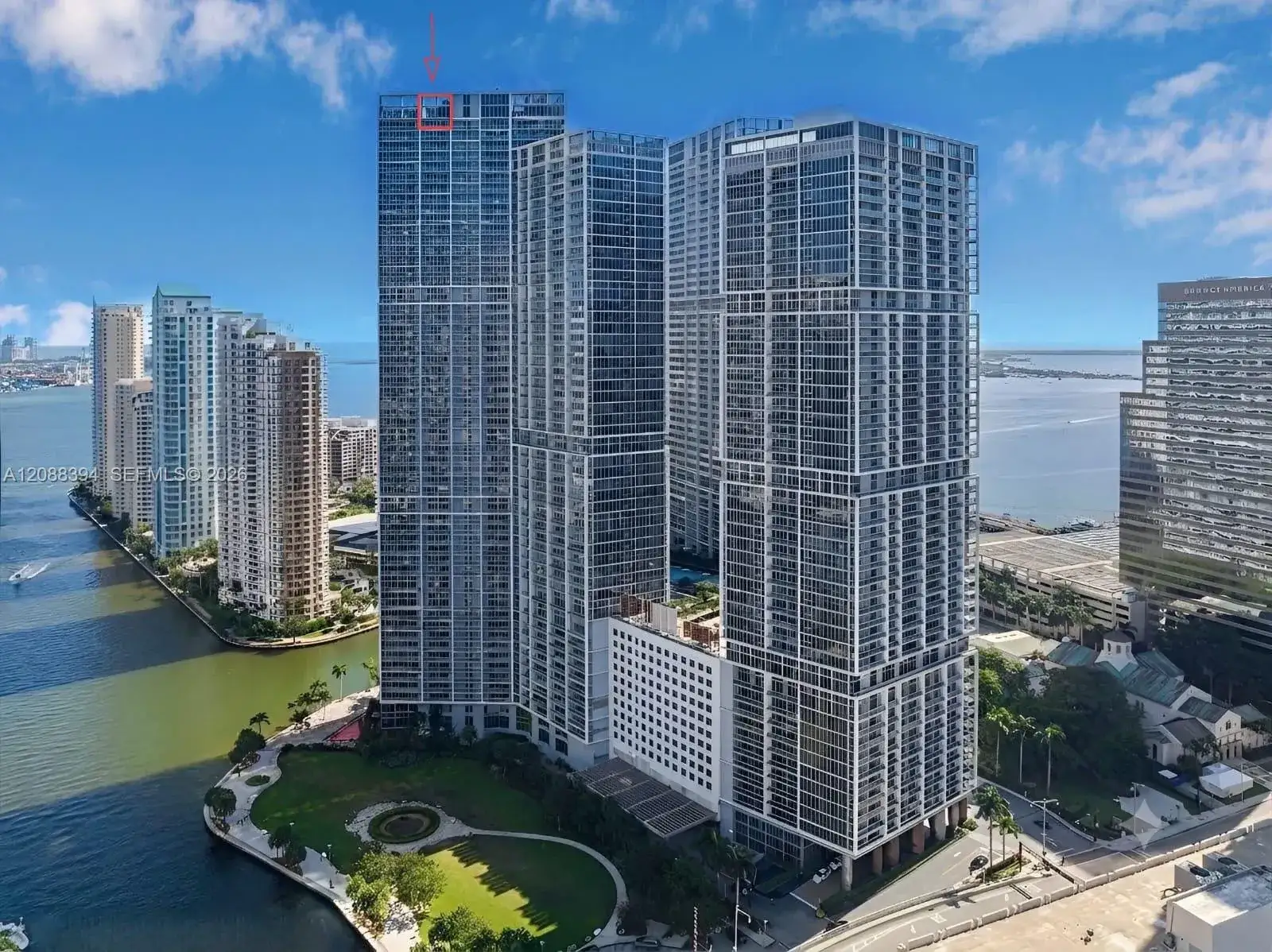 1 bedroom 1 bath Residential Lease for rent at 465 Brickell Ave # 5704, Miami FL 33131