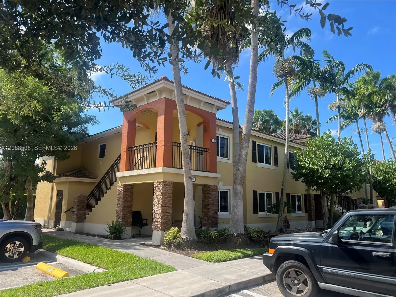 3 bedroom 2 bath Residential for sale at 3390 NE 9th St # 201, Homestead FL 33033