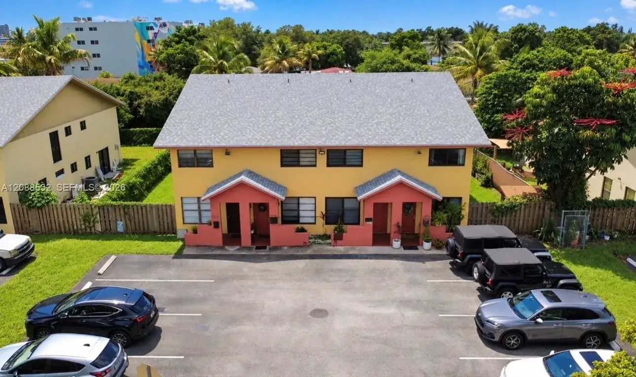 2 bedroom 2 bath Residential Lease for rent at 1630 NE 151st St # 1630, Miami FL 33162