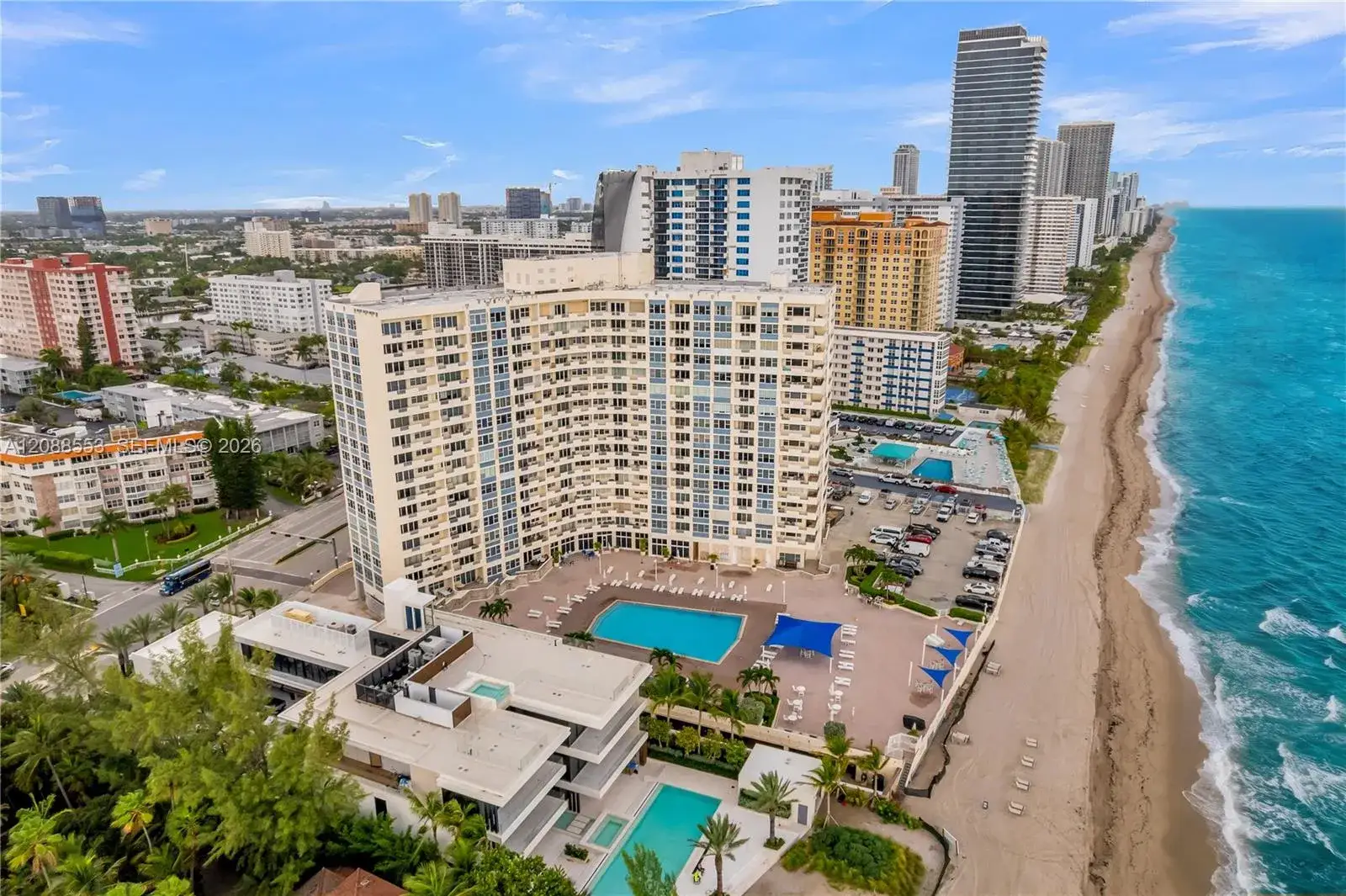 1 bedroom 1 bath Residential Lease for rent at 3180 S Ocean Dr # 605, Hallandale Beach FL 33009