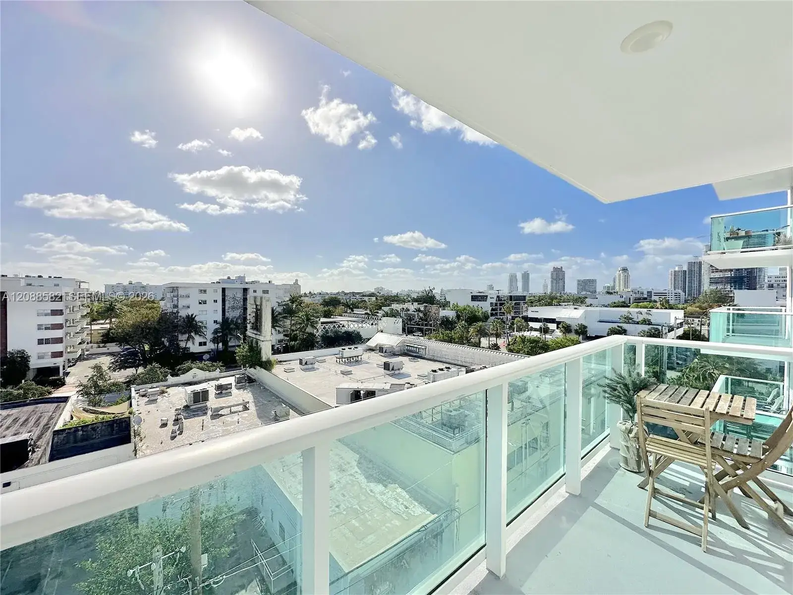 1 bedroom 1 bath Residential for sale at 1035 West Ave # 704, Miami Beach FL 33139