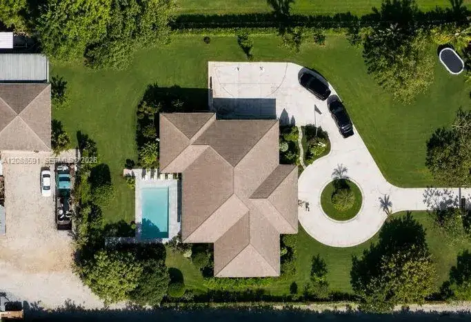 4 bedroom 2 bath Residential for sale at 24420 SW 192nd Ave, Homestead FL 33031