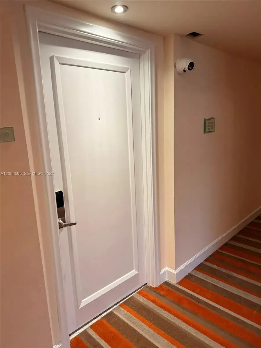 2 bedroom 2 bath Residential Lease for rent at 2775 NE 187 ST, Aventura FL 33180