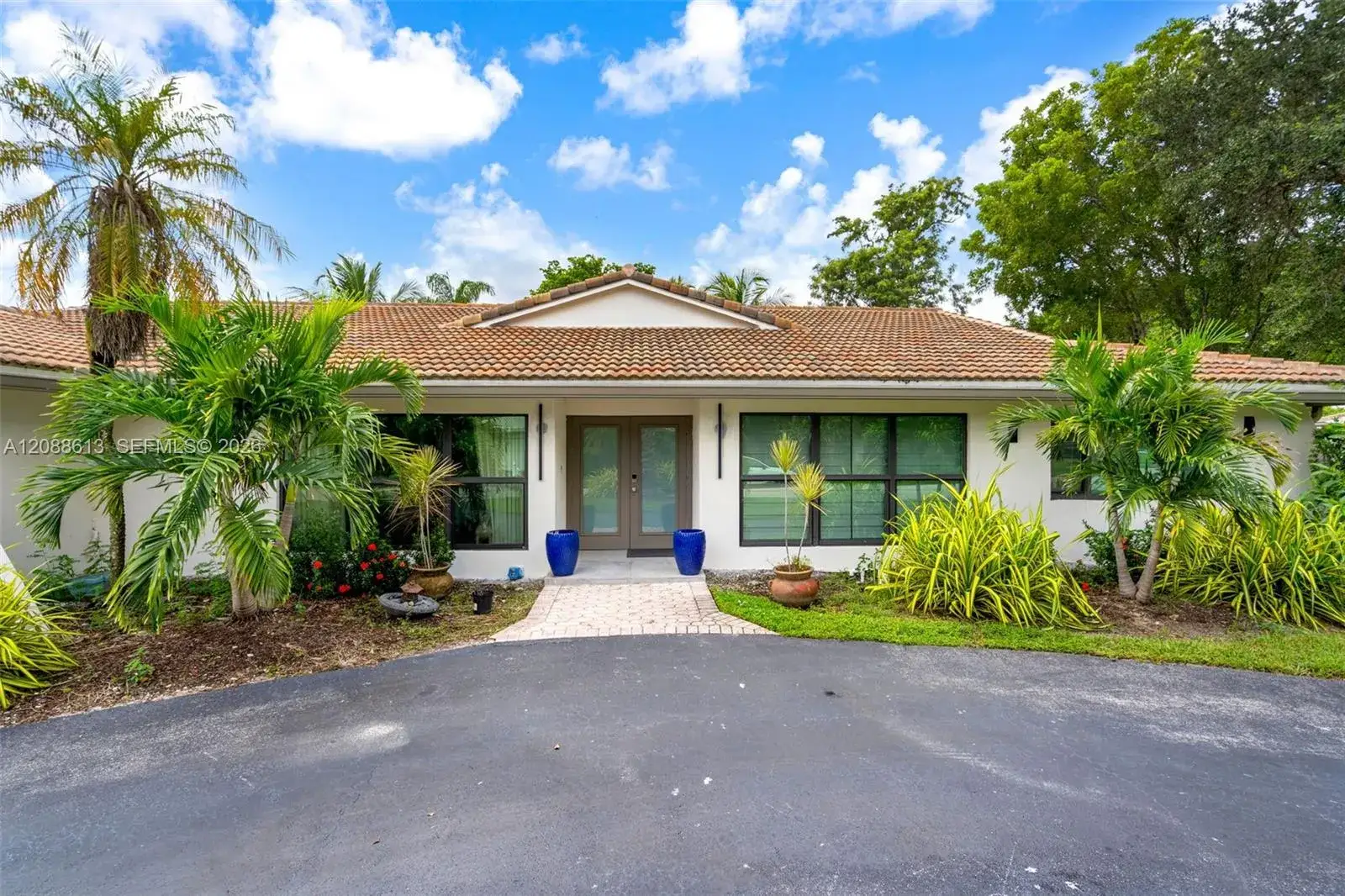 5 bedroom 4 bath Residential for sale at 9900 NW 14th Ct, Coral Springs FL 33071