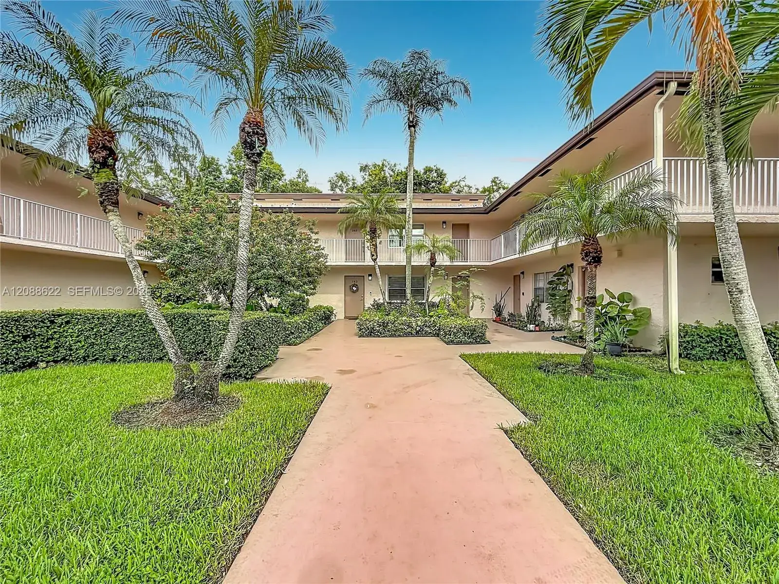 3 bedroom 2 bath Residential for sale at 8740 Azalea Ct # 102, Tamarac FL 33321
