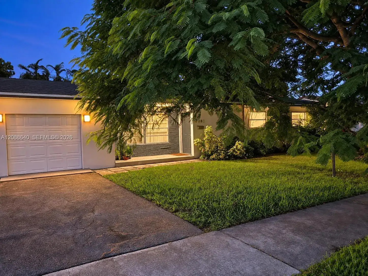 4 bedroom 4 bath Residential for sale at 8981 SW 57th Ter, Miami FL 33173